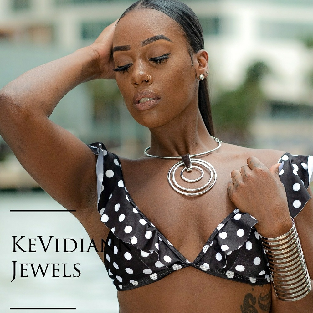 Silver Circles Choker
